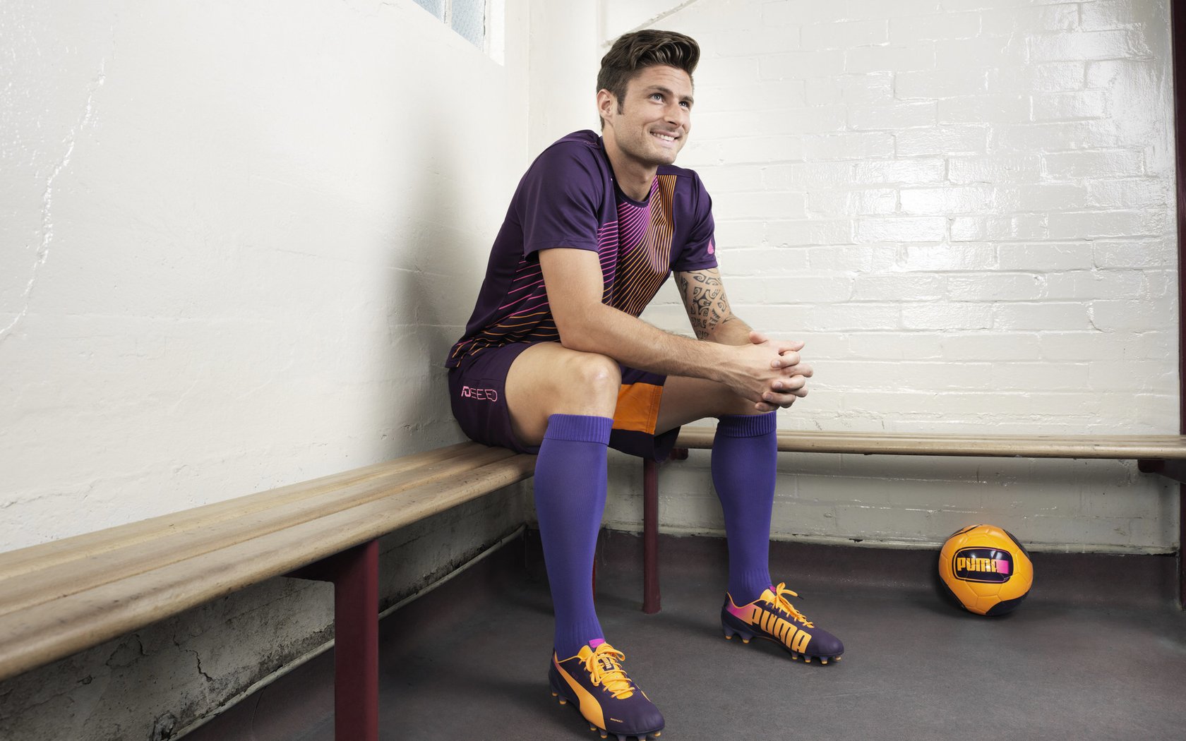 国家队凭借欧国联实力，积极备战欧锦赛战役，欧锦赛2021主办国